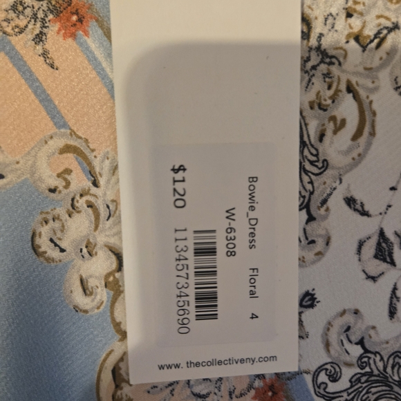 Plus Size Pastel Scarf Print Dress - Picture 4 of 5